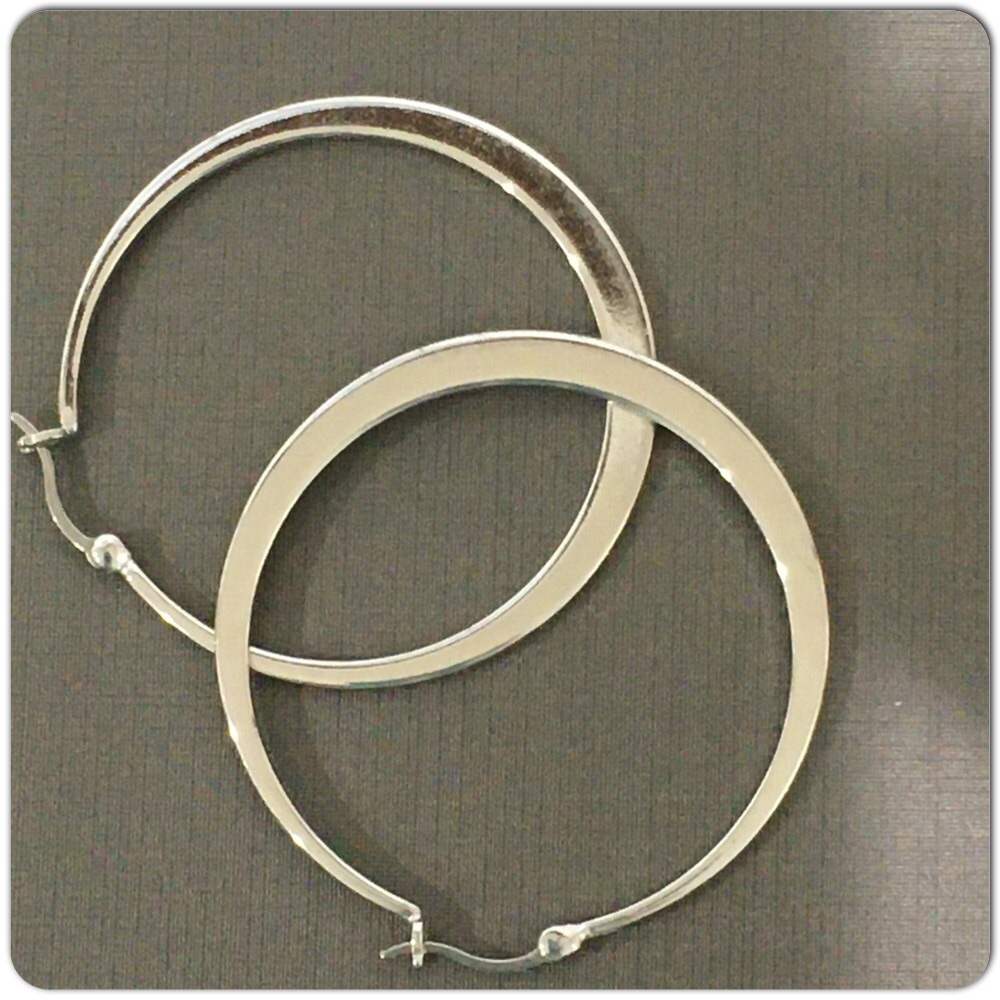 Gold and Silver Earrings Bundle (Lot of Two) - Picture 5 of 8